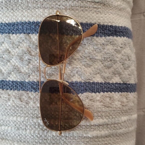 Ray-Ban Aviator Sunglasses 1st Edition with Gold Frame and Brown Lenses - Picture 5 of 6